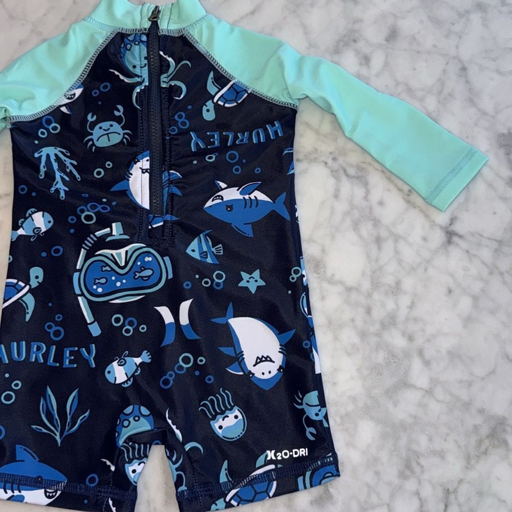 NWT HURLEY RASHGUARD SPF 50+ - Picture 5 of 5